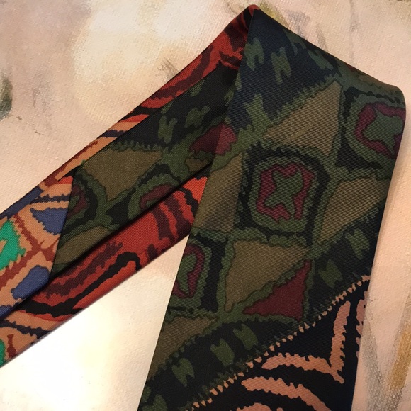 Le chateau tie - Picture 8 of 8